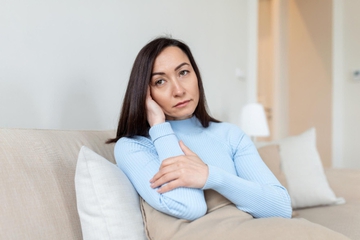 Mengenali Gejala Menopause Usia 40, Apakah Normal Jika Terjadi Lebih Awal?