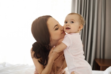 Rekomendasi Body Lotion Bayi yang Punya Wangi Tahan Lama