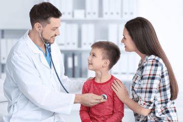 10 Cara Mengatasi Anak yang Takut ke Dokter