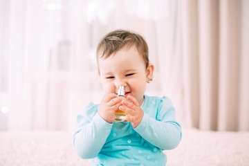 5 Rekomendasi Parfum untuk Bayi dengan Kesegaran Tahan Lama