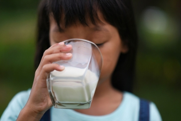 Susu untuk Anak Stunting, Kenali Kriteria dan Jenisnya yang Tepat