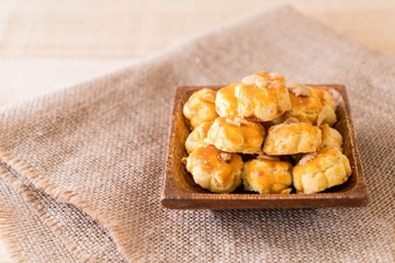 Apakah Bayi Boleh Makan Kue Lebaran? Ini Penjelasannya