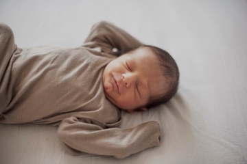 4 Hal yang Perlu Diperhatikan dalam Merawat Bayi Baru Lahir