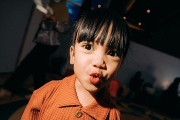 Potret Menggemaskan Nakeya Ayu, Putri Bungsu Nola Be3