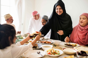 7 Makanan yang Harus Dihindari saat Buka Puasa