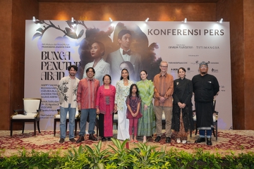 Rayakan Seabad Pramoedya Ananta Toer, Pentas Teater 