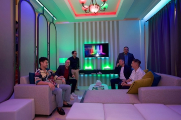 Resmi Diluncurkan di Indonesia, WiZ Smart Lighting Warnai Setiap Momen di Rumah