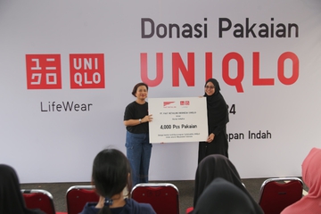 UNIQLO Donasikan 4.000 Pakaian untuk Masyarakat Bekasi dan Sekitarnya