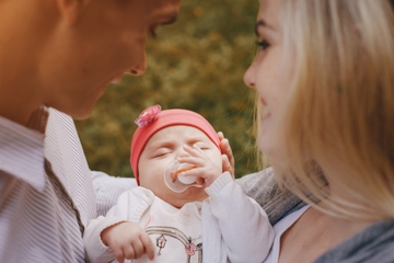 5 Tips Memilih Nama yang Baik untuk Anak