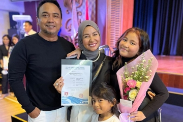 Potret Momen Kelulusan Sekolah Para Anak Selebriti