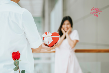 Full of Love! Ini Ide Hadiah Valentine Sesuai Zodiak untuk Moms