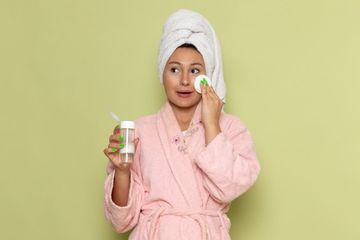 Micellar Water Aman untuk Ibu Hamil: Tips agar Moms Tidak Salah Pilih