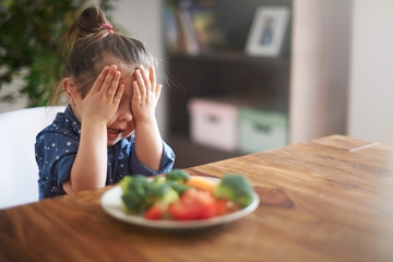 5 Tips Mengatasi Anak yang Sulit Makan Sayur