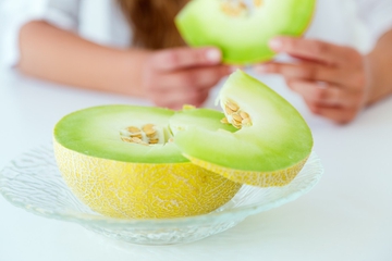 Hati-Hati, Ini 5 Efek Samping Konsumsi Buah Melon untuk Ibu Hamil