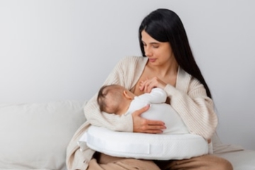 Bukan Hanya Perubahan Hormon, Ini 5 Penyebab ASI Seret saat Menyusui