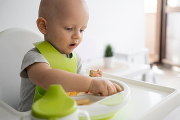 5 Ide Menu MPASI Lezat dan Menyehatkan untuk Bayi 11 Bulan