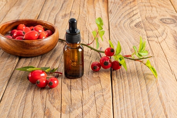 Bikin Awet Muda, Ini 6 Manfaat Rosehip Oil untuk Kesehatan Kulit