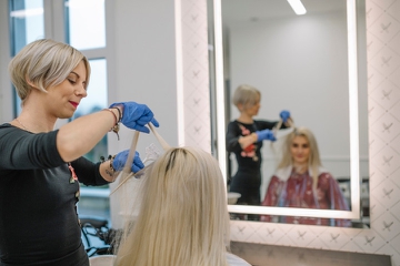 6 Rekomendasi Coloring Salon untuk Memperindah Warna Rambut