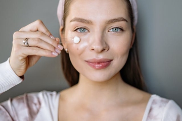 Bumil Tetap Bisa Tampil Cantik, Ini 5 Rekomendasi Produk Skincare Aman untuk Ibu Hamil