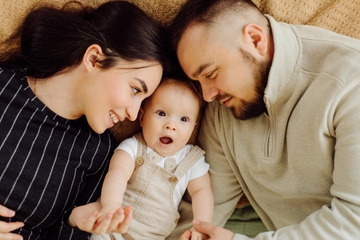 Ide Nama Bayi yang Berasal dari Gabungan Nama Ibu dan Ayah