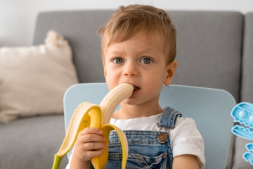 Makanan untuk Anak Muntah yang Aman dan Mudah Dicerna