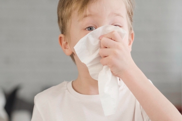 Tak Perlu Panik, Ini Cara Mengatasi Mimisan pada Anak