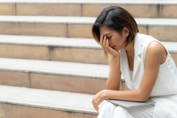 Cara yang Perlu Anda Lakukan untuk Mengelola Perubahan Emosi Hormonal