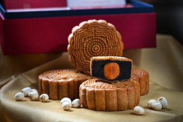 Rayakan Festival Musim Gugur, Hotel Borobudur Jakarta Hadirkan Beragam Mooncake