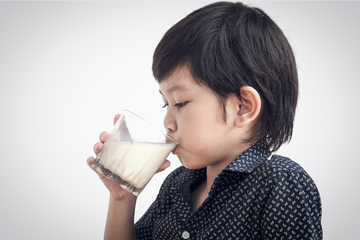 Tidak Semua Anak dengan Alergi Susu Sapi Membutuhkan Nutrisi yang Sama