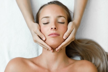 Cara Aman Melakukan Facial untuk Ibu Hamil