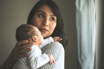 10 Cara Mengusir Rasa Sepi untuk Para Ibu Baru