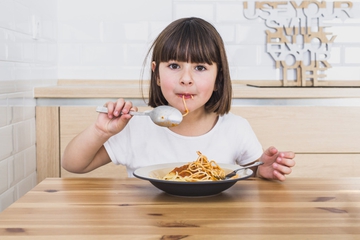Ini Penyebab Anak Terus Merasa Lapar Padahal Sudah Makan