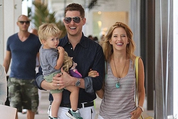 Anak Michael Bublé Alami Luka Bakar