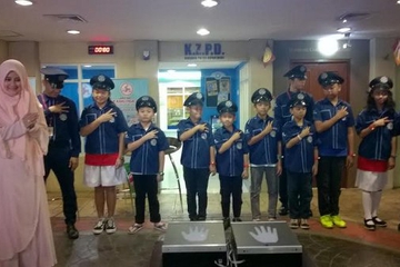 Menjadi Polisi Cilik di KidZania
