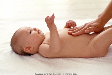 Mengetahui Kesehatan Bayi Lewat Feses