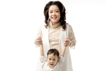 Roslina Verauli: Cinta & Kasih Sayang Penting buat Anak