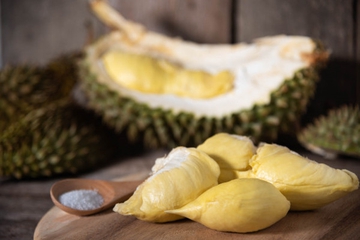 Bolehkah Ibu Menyusui Makan Durian? Ini Penjelasannya, Moms