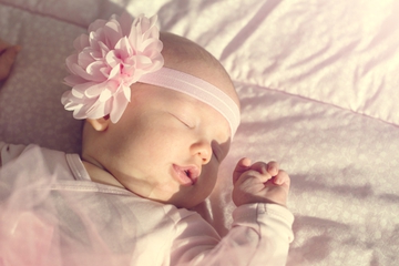 8 Tips Menjemur Bayi