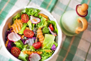 5 Bahan yang Membuat Salad Jadi Sumber Kalori