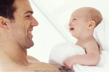 Cara Tepat Membersihkan Bayi Baru Lahir