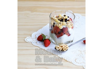 Yoghurt Parfait & Strawberry 
