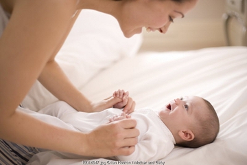 Gerakan Olahraga Ringan Untuk Bayi Baru Lahir 