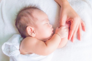 Penyebab Bayi Muntah
