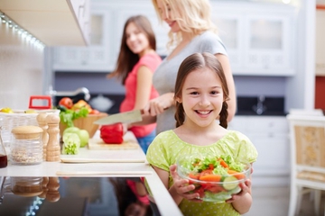 5 Cara Mudah Agar Anak Mau Makan Menu Sehat