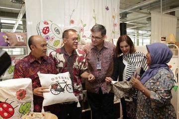 IKEA Fasilitasi Produk Perajin Lokal di Teras Indonesia