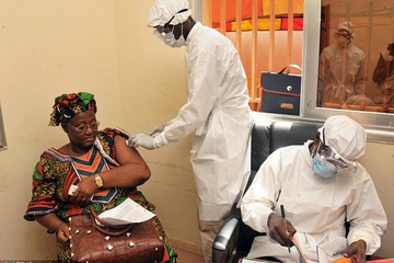 Percobaan Vaksin Ebola Berhasil!
