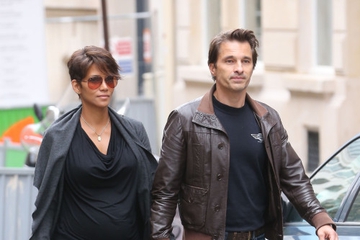Halle Berry Rencanakan Status Kewarganegaraan Calon Bayi