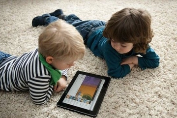 Awas, Anak Anda Kecanduan Gadget!