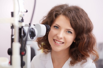 Waspada Retinopati Diabetika! Ketahui 5 Gejalanya
