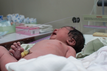 Berat Lahir Si Kecil (2)